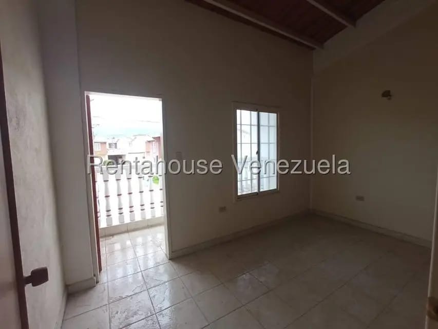 Casa (Duplex) en Venta en Los Samanes, Lara - 30