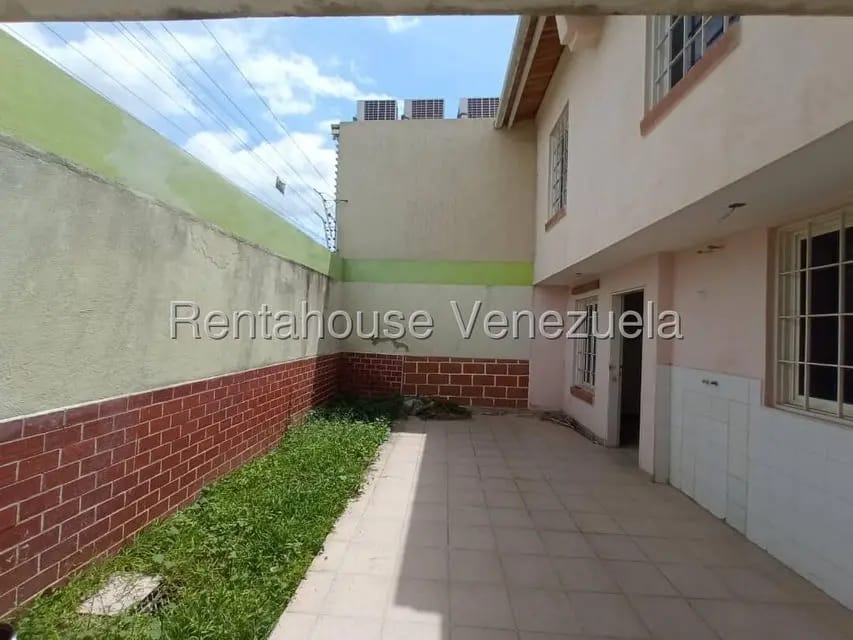Casa (Duplex) en Venta en Los Samanes, Lara - 40