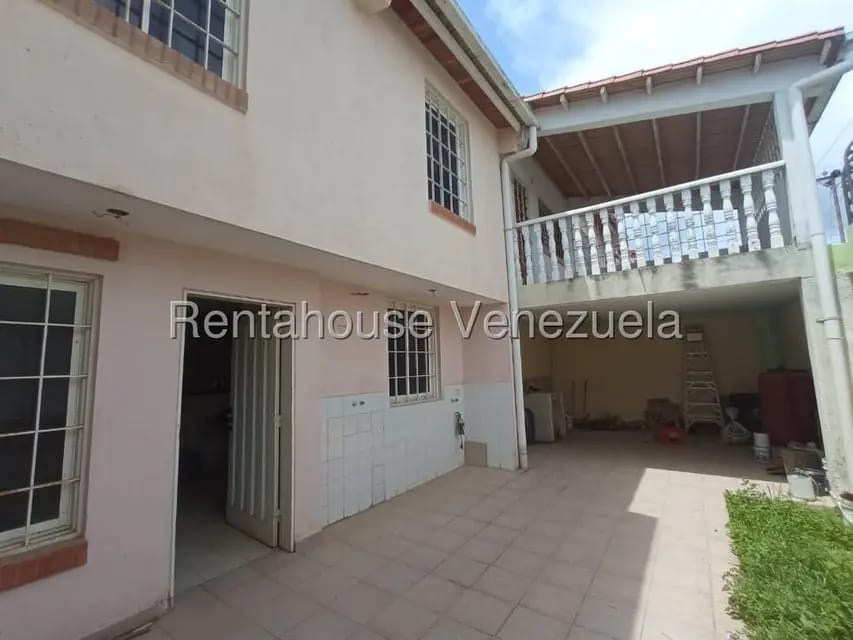 Casa (Duplex) en Venta en Los Samanes, Lara - 42