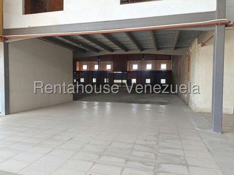 Comercial (Local Comercial) en Venta en Zona Industrial El Recreo, Carabobo - 4