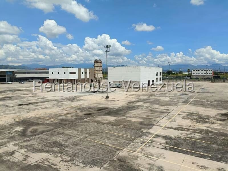 Comercial (Local Comercial) en Venta en Zona Industrial El Recreo, Carabobo - 10