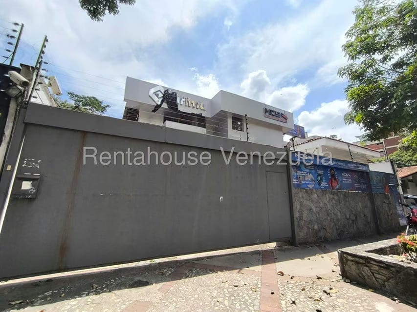 Comercial (Oficina) en Alquiler en Chuao, Distrito Metropolitano