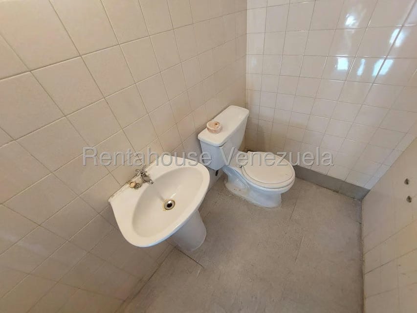 Comercial (Local Comercial) en Alquiler en Montalban III, Distrito Metropolitano - 13