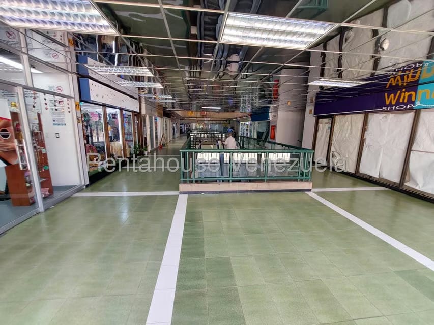 Comercial (Local Comercial) en Alquiler en Montalban III, Distrito Metropolitano - 5