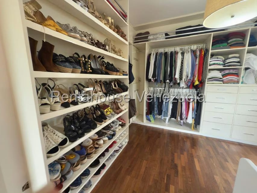 Apartamento (1 Nivel) en Venta en Chulavista, Distrito Metropolitano - 44