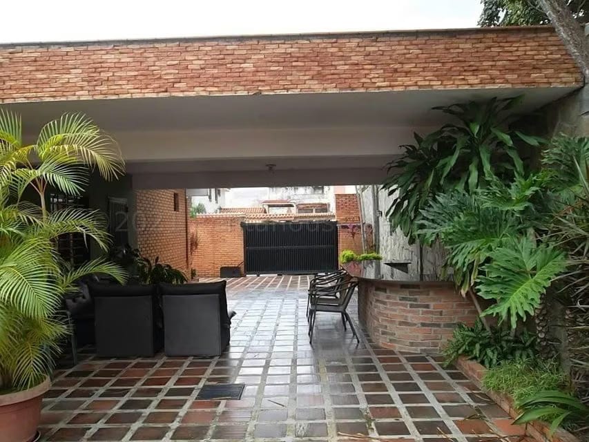 Casa (1 Nivel) en Venta en Trigal Norte, Carabobo - 2