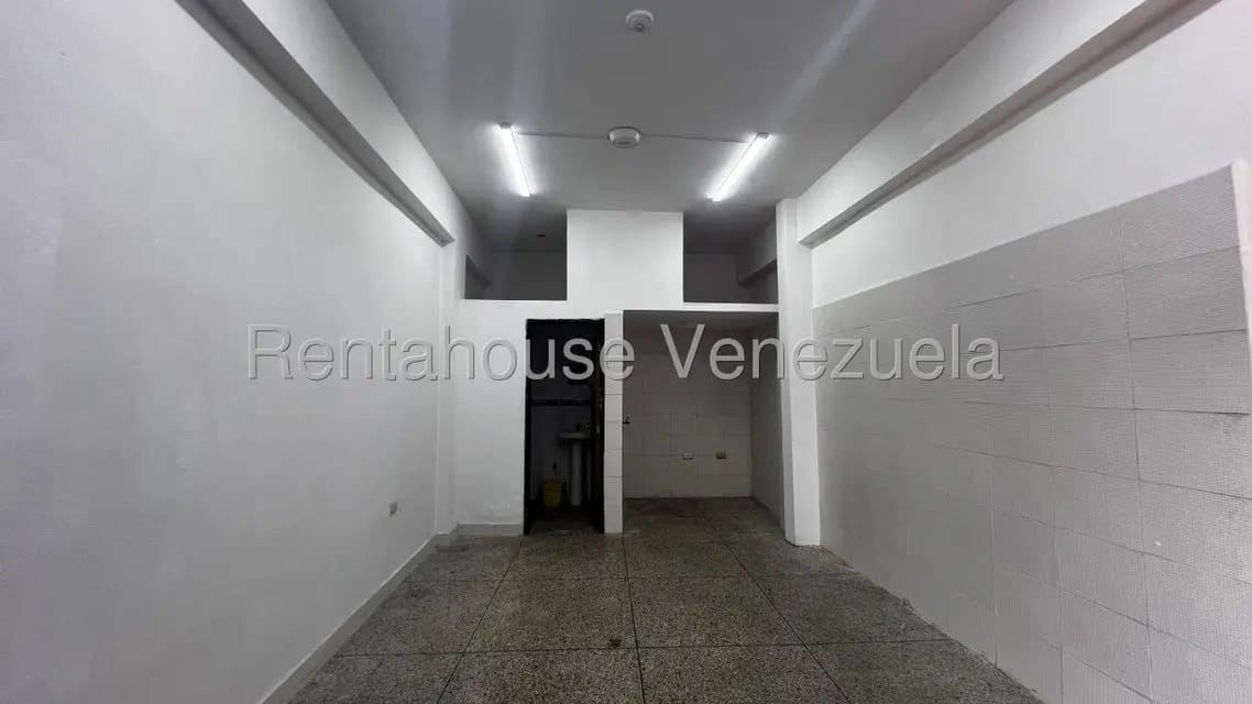 Comercial (Local Comercial) en Alquiler en Centro, Lara - 3