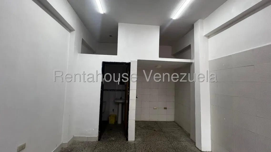 Comercial (Local Comercial) en Alquiler en Centro, Lara - 4
