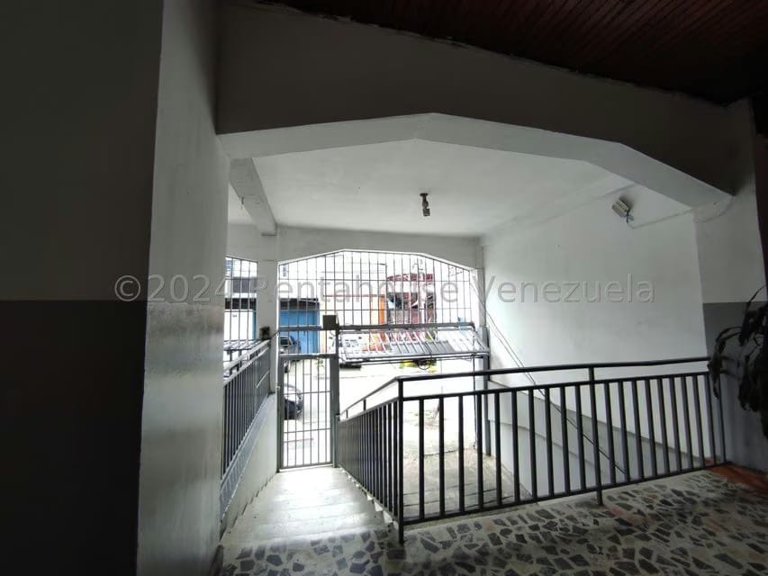 Apartamento (1 Nivel) en Venta en Zona Centro, Aragua - 2