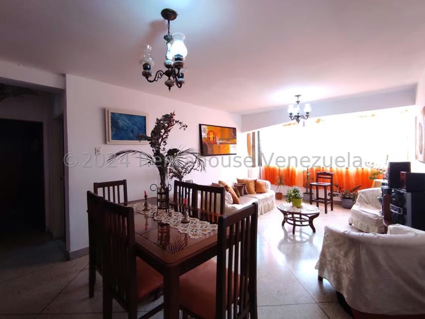 Apartamento (1 Nivel) en Venta en Zona Centro, Aragua - 12