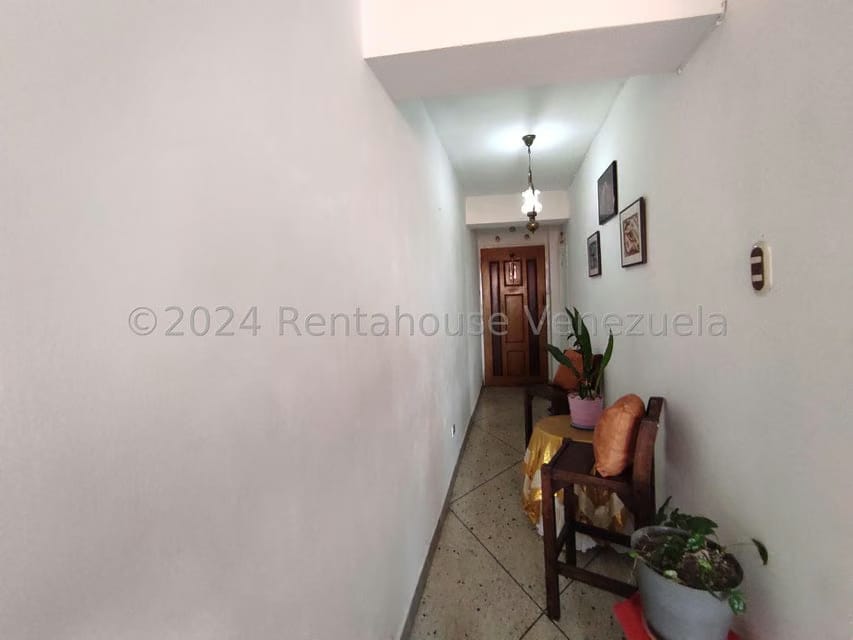 Apartamento (1 Nivel) en Venta en Zona Centro, Aragua - 8