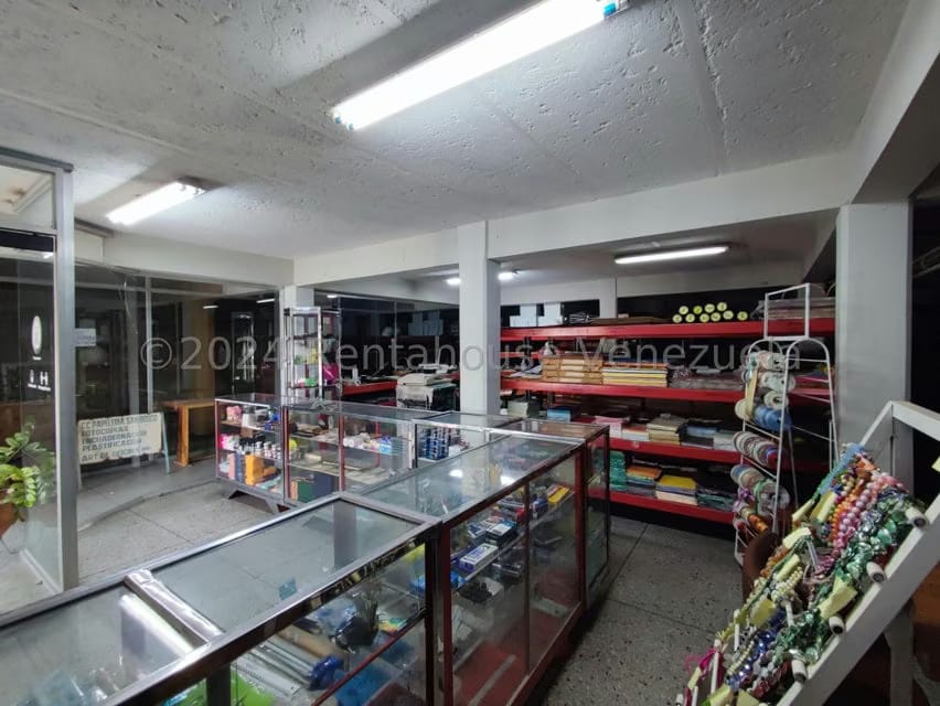 Comercial (Local Comercial) en Alquiler en Sector San Bosco, Falcon - 13