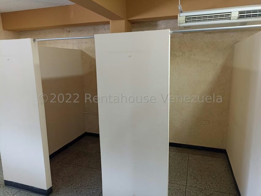 Comercial (Local Comercial) en Alquiler en Sector San Bosco, Falcon - 4