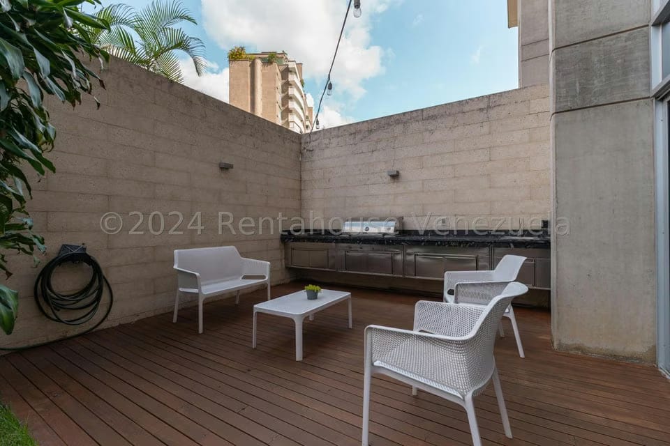 Apartamento (1 Nivel) en Venta en Solar del Hatillo, Distrito Metropolitano - 22