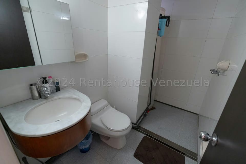 Apartamento (1 Nivel) en Venta en Solar del Hatillo, Distrito Metropolitano - 36