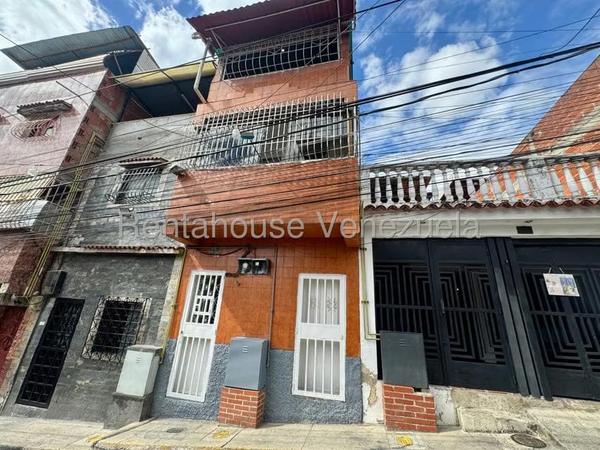Casa (Multipes Niveles) en Venta en La Pastora, Distrito Metropolitano