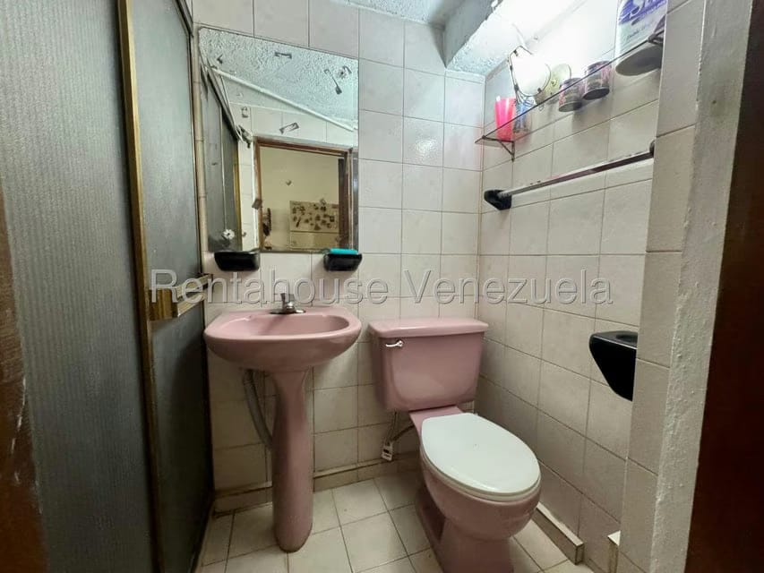 Casa (Multipes Niveles) en Venta en La Pastora, Distrito Metropolitano - 26