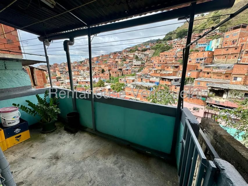 Casa (Multipes Niveles) en Venta en La Pastora, Distrito Metropolitano - 27