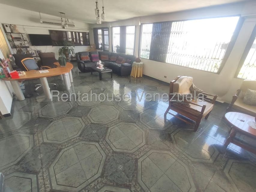 Casa (Multipes Niveles) en Venta en La Atlantida, Vargas - 13
