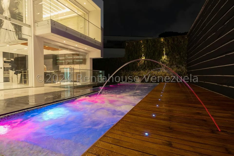 Casa (1 Nivel) en Venta en La Floresta, Distrito Metropolitano - 17