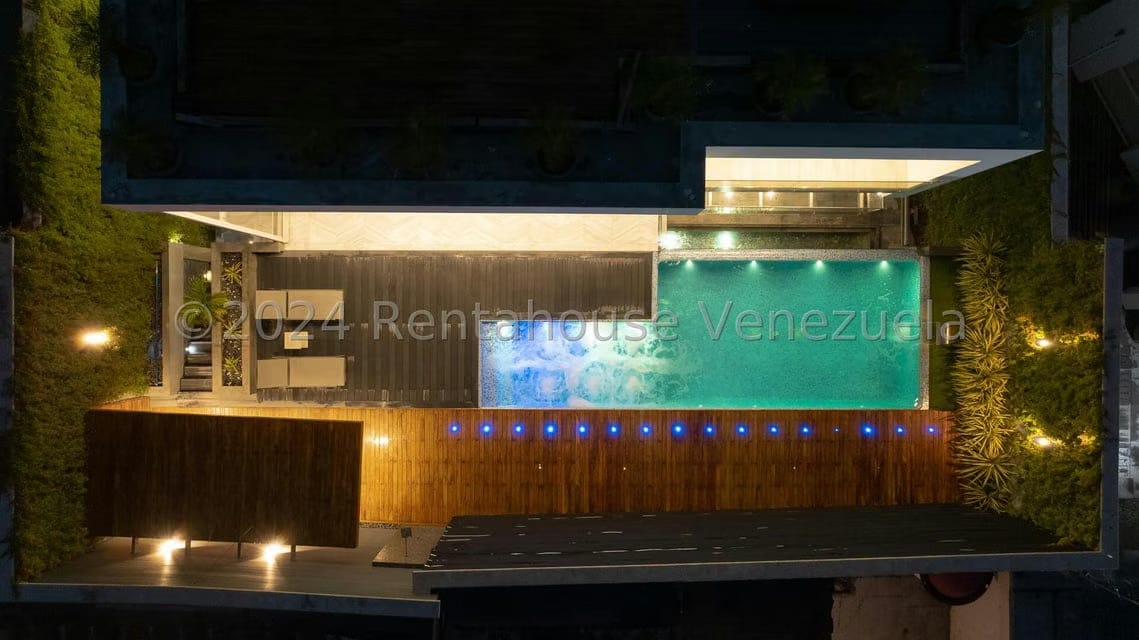Casa (1 Nivel) en Venta en La Floresta, Distrito Metropolitano - 27