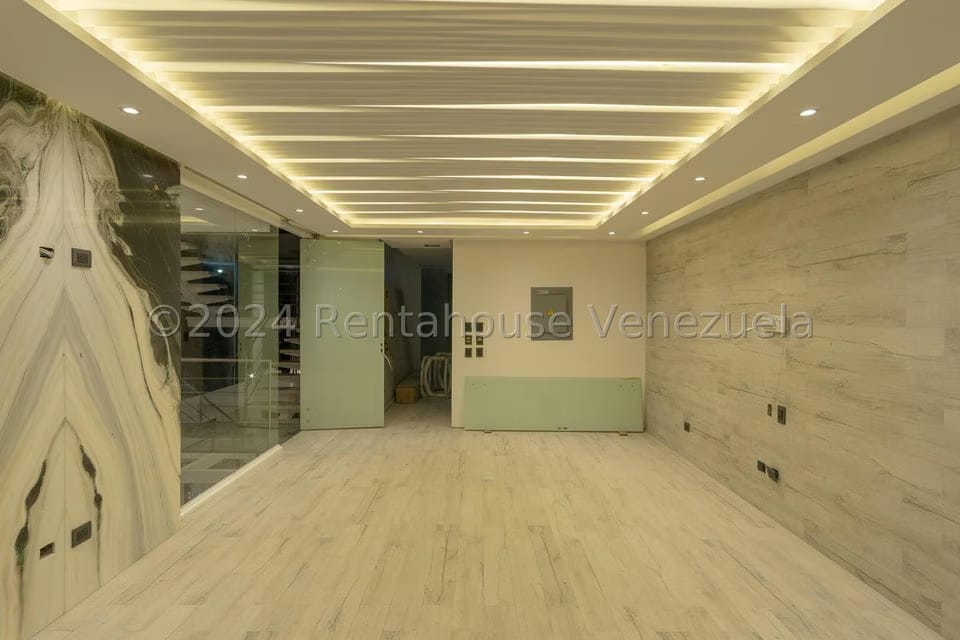Casa (1 Nivel) en Venta en La Floresta, Distrito Metropolitano - 34