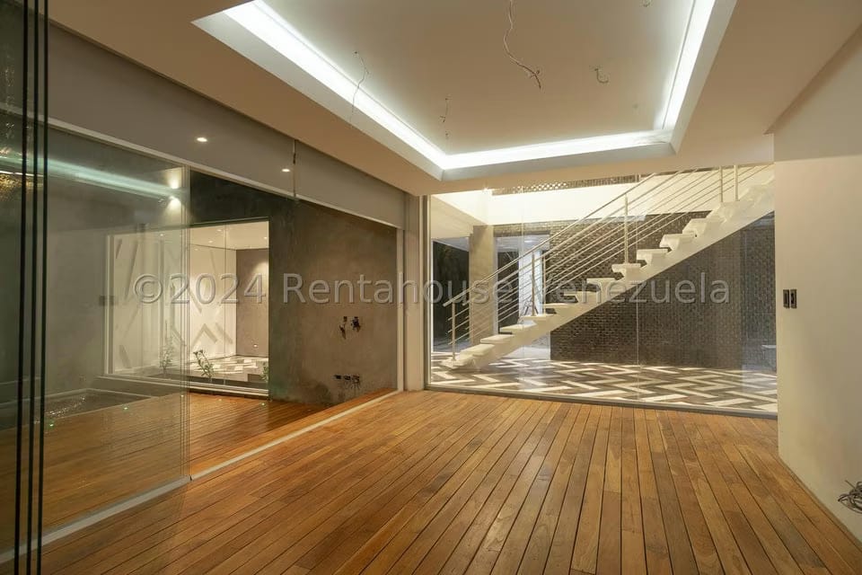 Casa (1 Nivel) en Venta en La Floresta, Distrito Metropolitano - 44