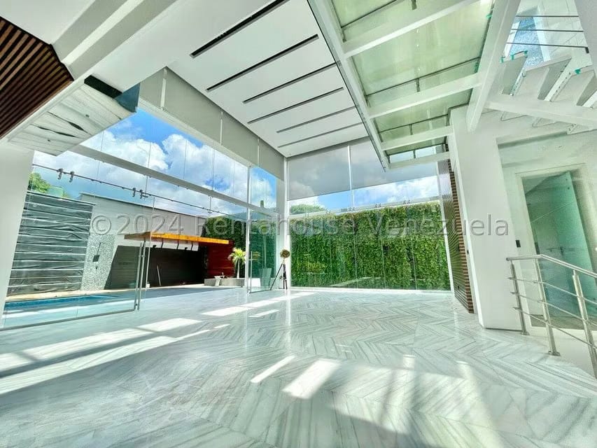 Casa (1 Nivel) en Venta en La Floresta, Distrito Metropolitano - 76