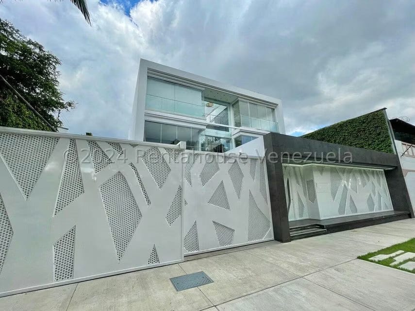 Casa (1 Nivel) en Venta en La Floresta, Distrito Metropolitano - 81