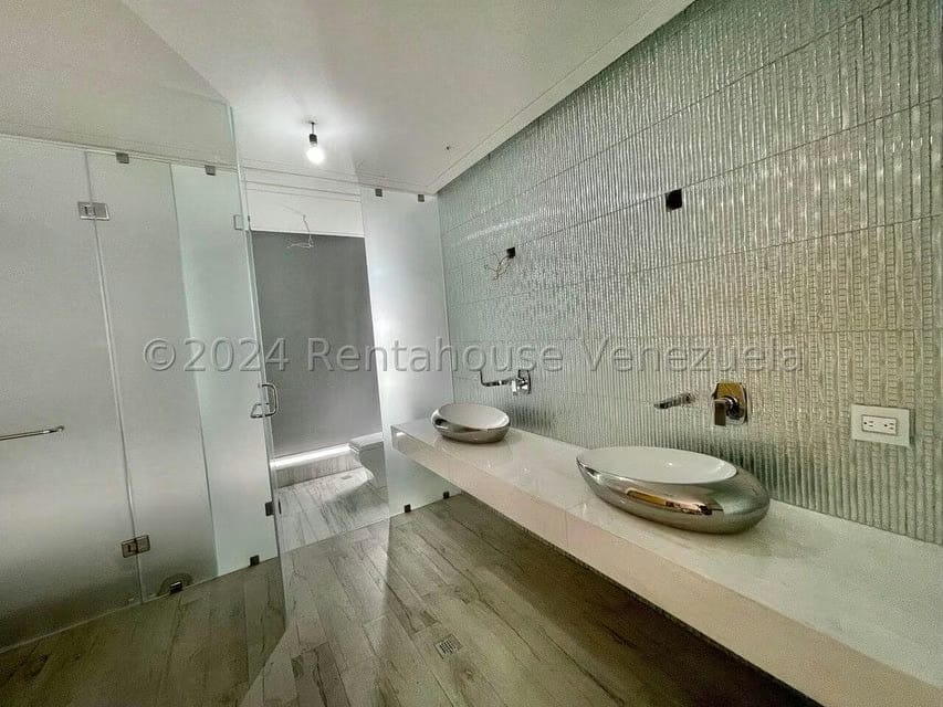 Casa (1 Nivel) en Venta en La Floresta, Distrito Metropolitano - 100