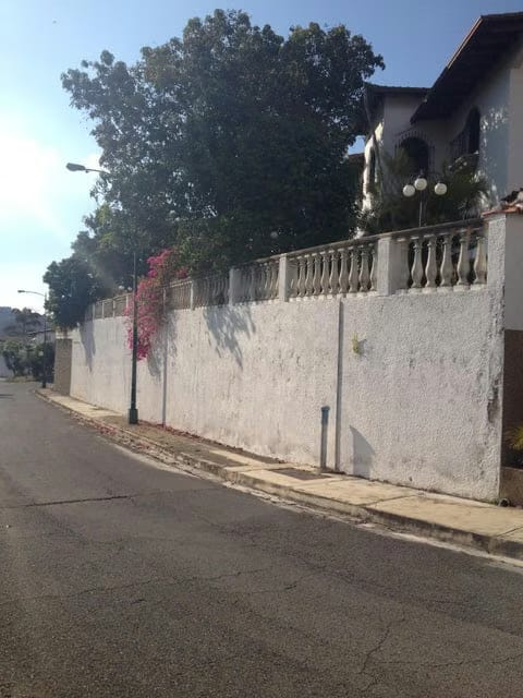 Casa (Contemporaneo) en Venta en Macaracuay, Distrito Metropolitano - 4