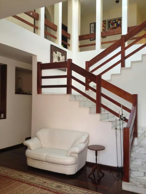 Casa (Contemporaneo) en Venta en Macaracuay, Distrito Metropolitano - 6