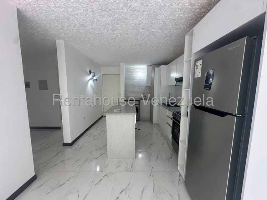 Apartamento (1 Nivel) en Alquiler en Los Naranjos Humboldt, Distrito Metropolitano - 3