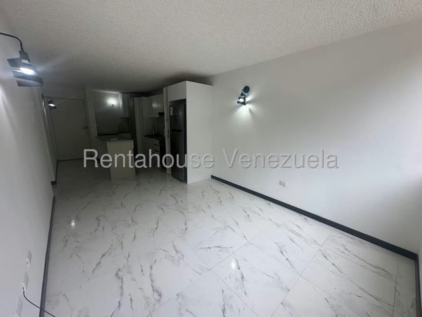 Apartamento (1 Nivel) en Alquiler en Los Naranjos Humboldt, Distrito Metropolitano - 6