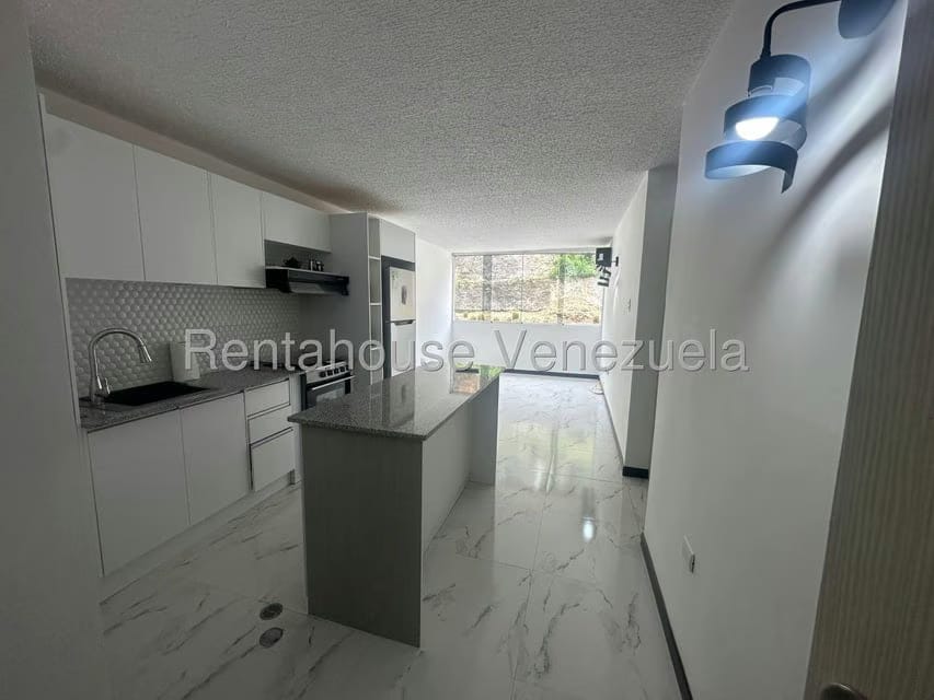 Apartamento (1 Nivel) en Alquiler en Los Naranjos Humboldt, Distrito Metropolitano - 7