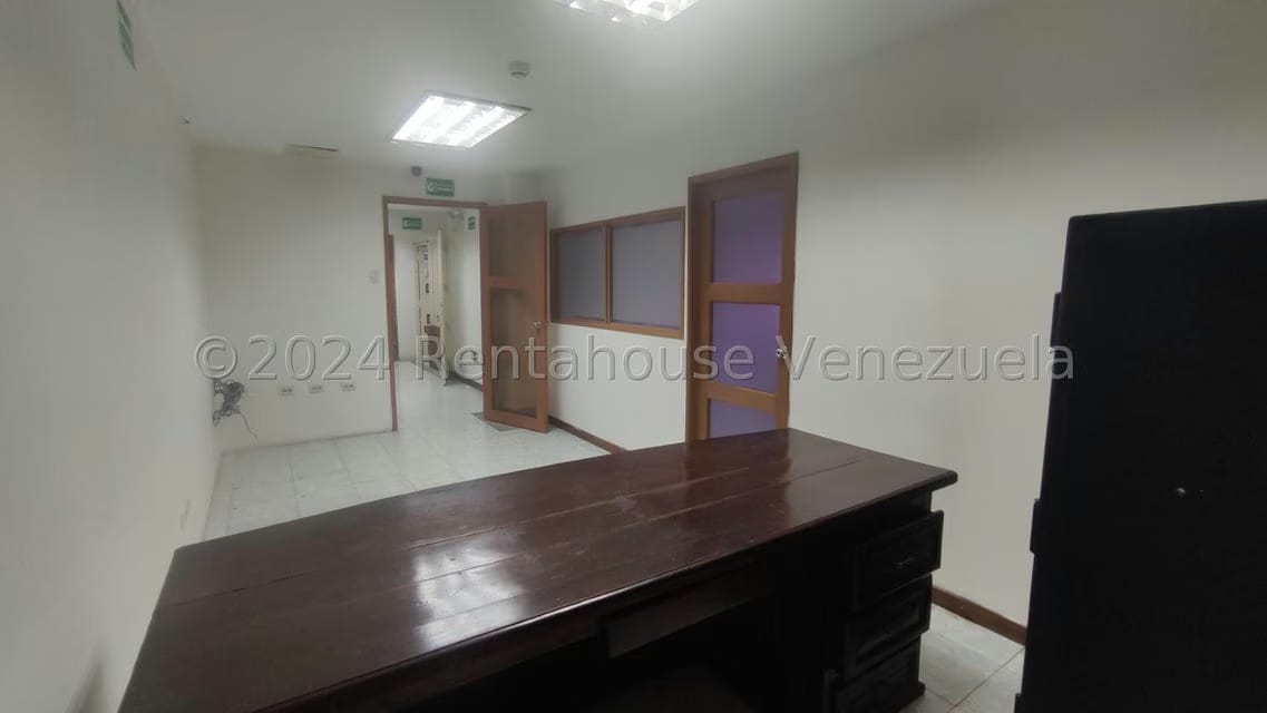 Comercial (Local Comercial) en Venta en Centro, Lara - 24