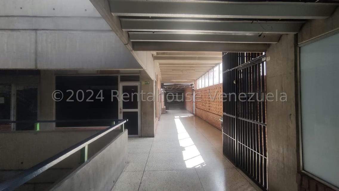 Comercial (Local Comercial) en Venta en Centro, Lara - 32
