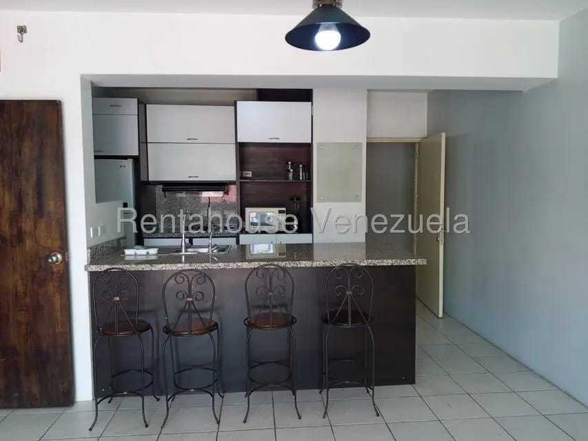 Apartamento (1 Nivel) en Alquiler en Santa Monica, Distrito Metropolitano - 11