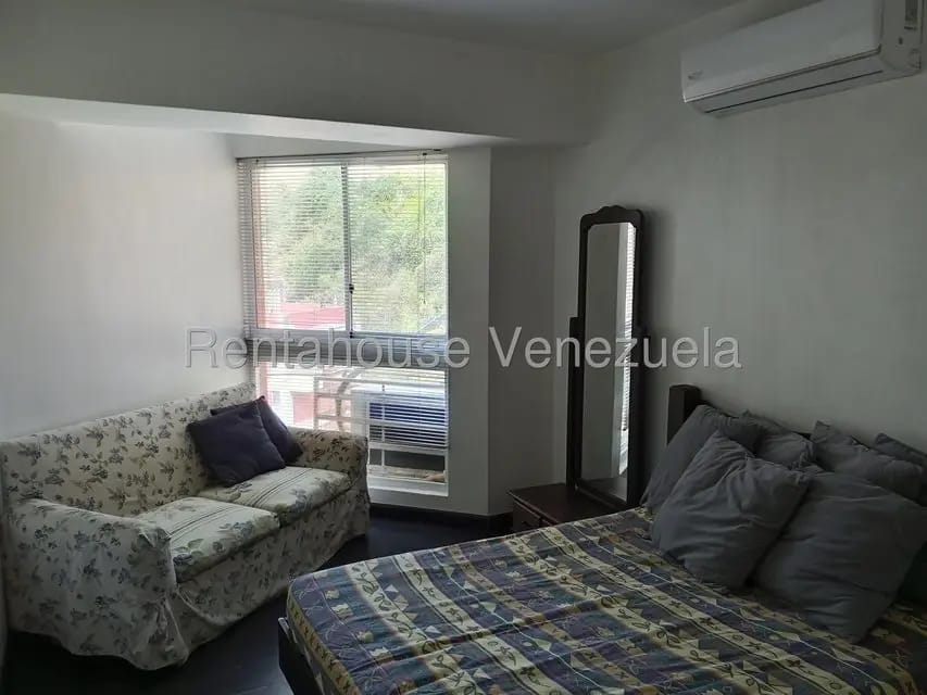 Apartamento (1 Nivel) en Alquiler en Santa Monica, Distrito Metropolitano - 12