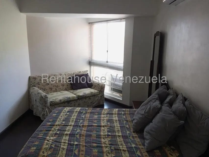 Apartamento (1 Nivel) en Alquiler en Santa Monica, Distrito Metropolitano - 14