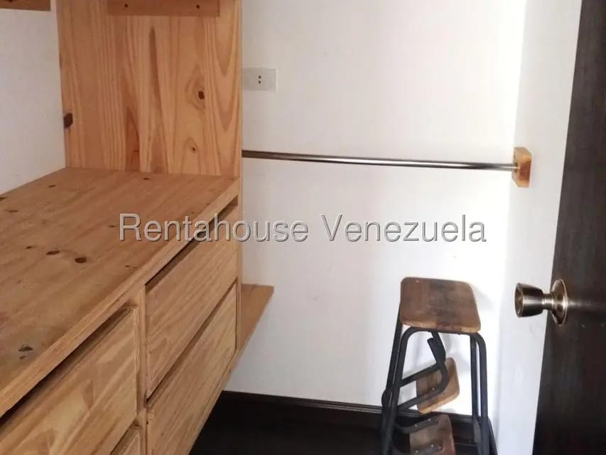 Apartamento (1 Nivel) en Alquiler en Santa Monica, Distrito Metropolitano - 16