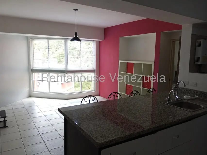 Apartamento (1 Nivel) en Alquiler en Santa Monica, Distrito Metropolitano - 3