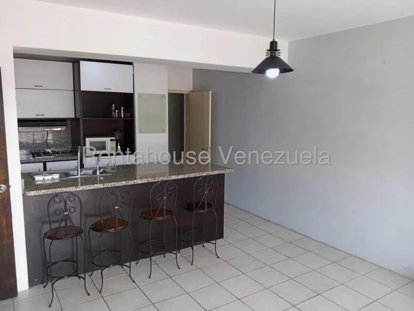 Apartamento (1 Nivel) en Alquiler en Santa Monica, Distrito Metropolitano - 4