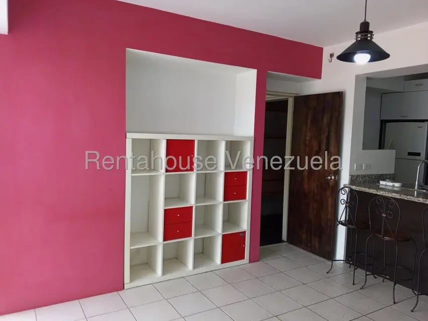 Apartamento (1 Nivel) en Alquiler en Santa Monica, Distrito Metropolitano - 6
