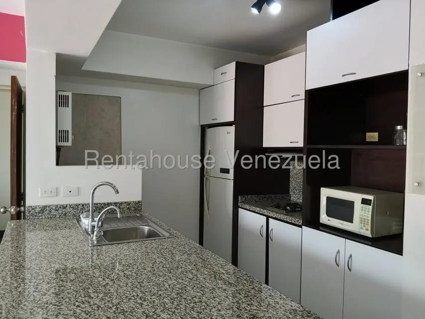 Apartamento (1 Nivel) en Alquiler en Santa Monica, Distrito Metropolitano - 8