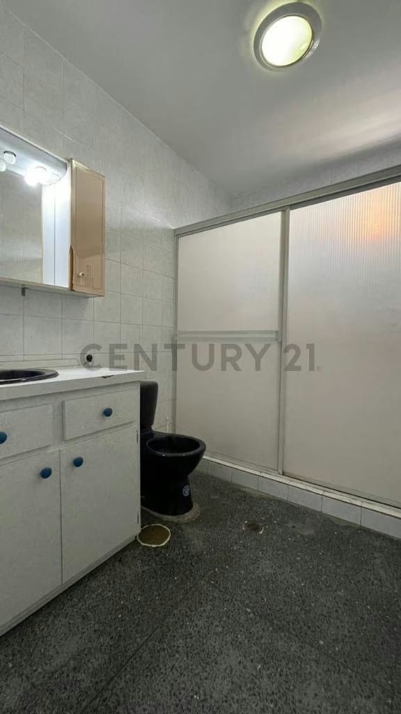 Se vende casa quinta en Avenida Princial de la Urbanizacion La Coromoto - 12