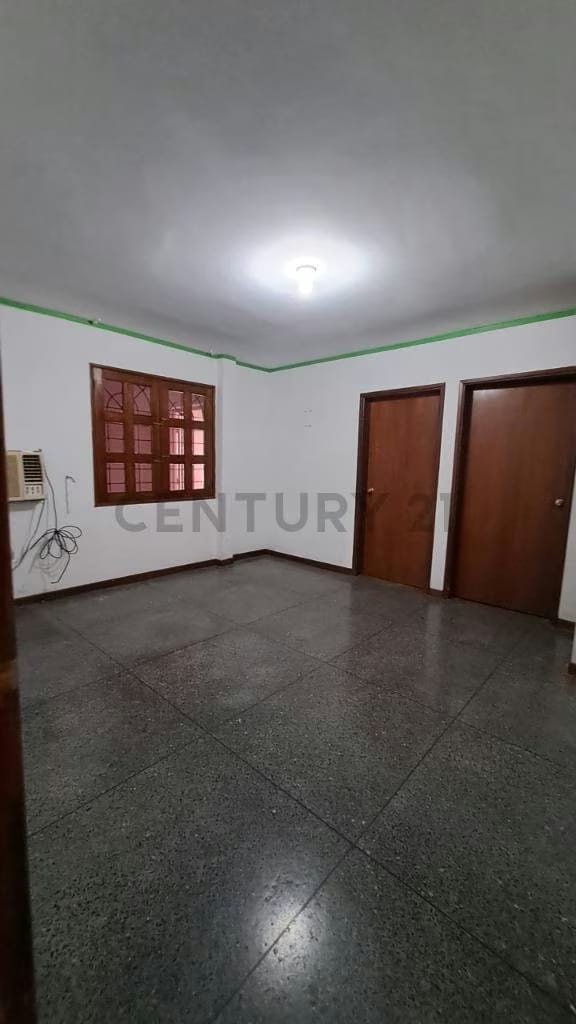 Se vende casa quinta en Avenida Princial de la Urbanizacion La Coromoto - 15