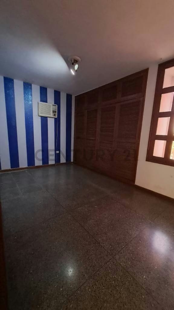 Se vende casa quinta en Avenida Princial de la Urbanizacion La Coromoto - 4