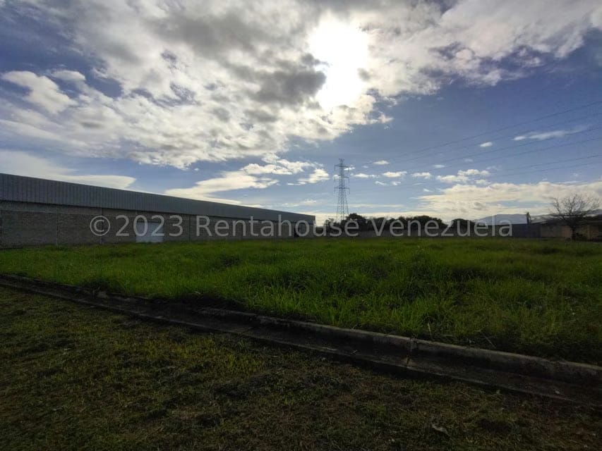 Comercial (Galpon - Deposito) en Venta en Urbanizacion Industrial Santa Cruz, Aragua - 126