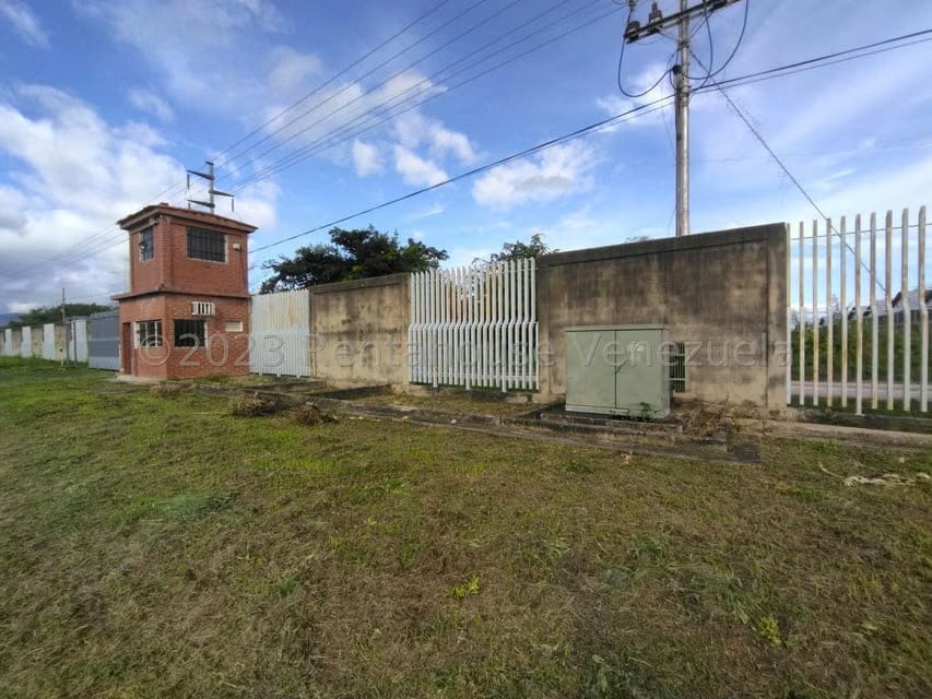 Comercial (Galpon - Deposito) en Venta en Urbanizacion Industrial Santa Cruz, Aragua - 128